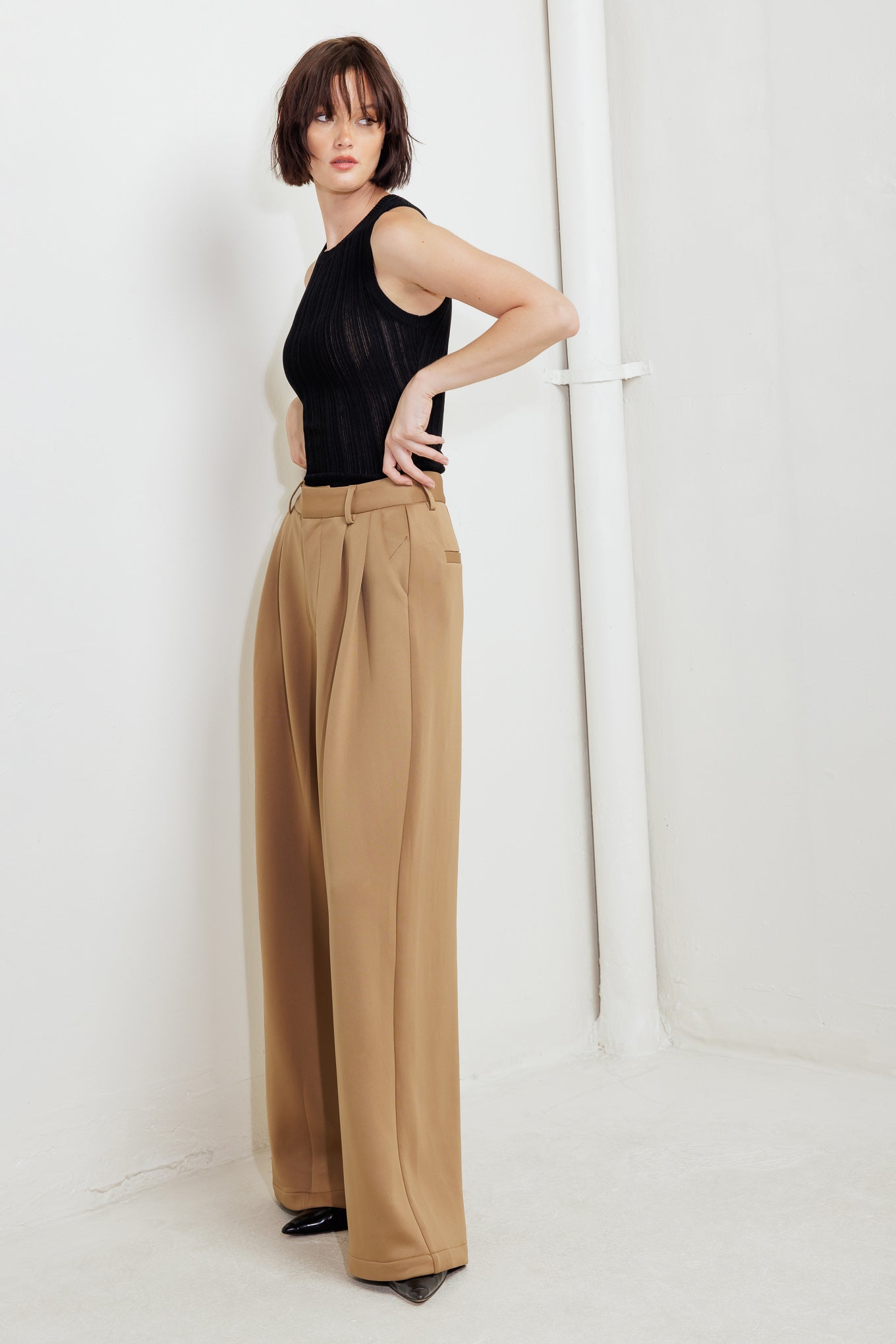 ROMANTIC PETAL WOVEN PANTS Flying Tomato